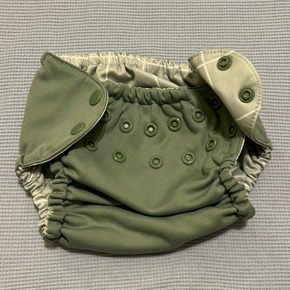 Esembly Cloth Diaper Outer Size 1.